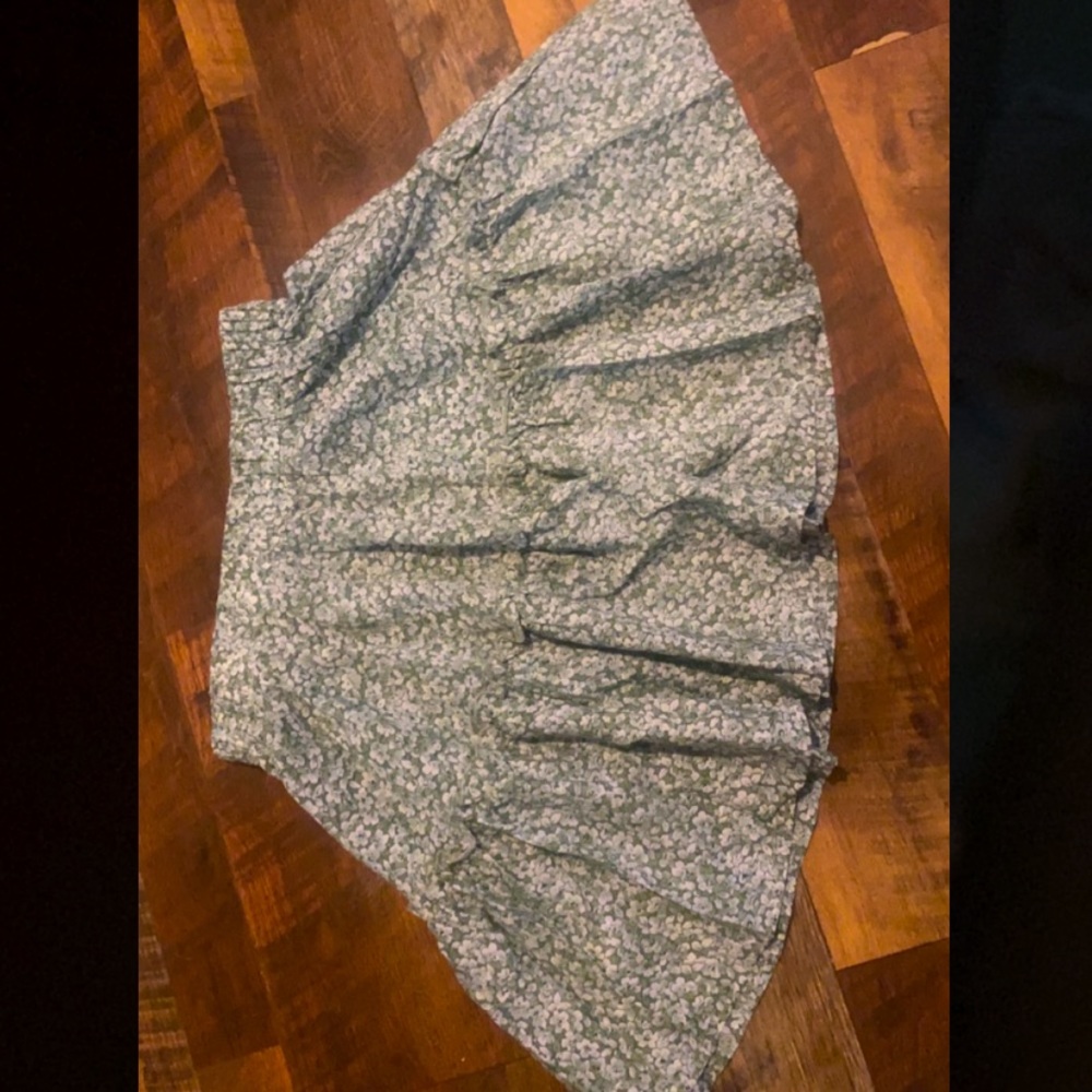 Two Piece Formal Wear Set - Picture 3 of 5